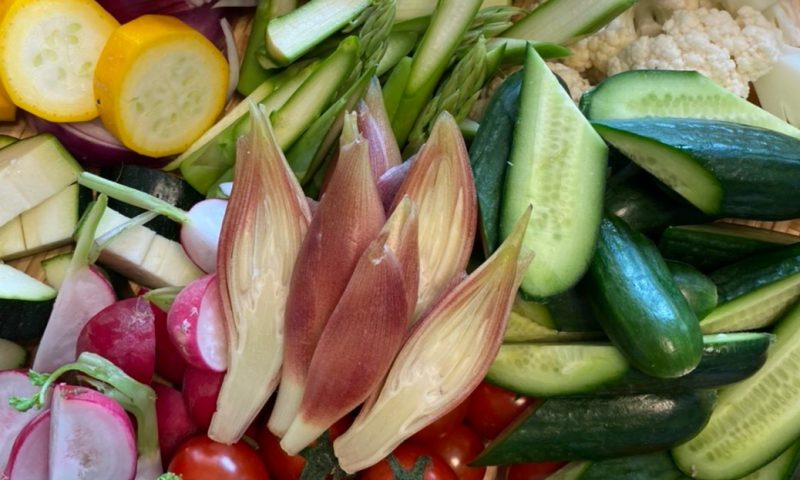 らっきょ酢で作る簡単！初夏野菜のピクルス