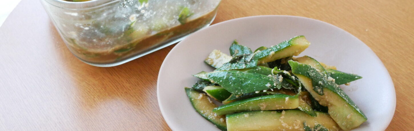 まな板いらずの簡単調理！箸が止まらない、旬のきゅうりのごまじそ漬け