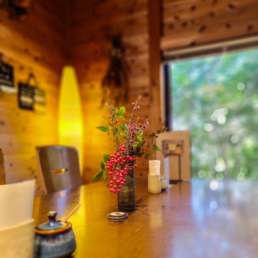 テーブルに飾られた花